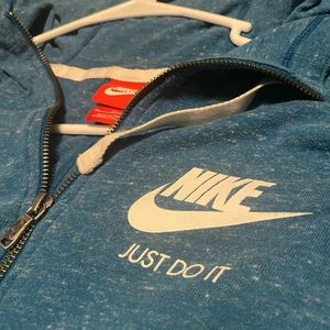 Women’s Blue Nike Zip Up Jacket size XL